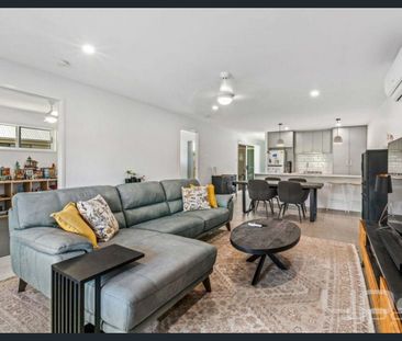 End of Street Living, Close to Parks - Photo 2