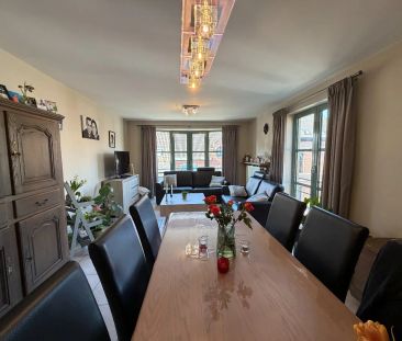 Verzorgd en centraal gelegen appartement met 2 slaapkamers – Centru... - Photo 2