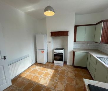 17 St Brides Street, Carrickfergus, BT38 8AF - Photo 2