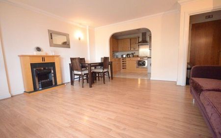 2 bedroom flat to rent - Photo 2