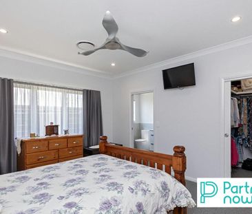 22 Currawong Drive, TAMWORTH NSW 2340 - Photo 1