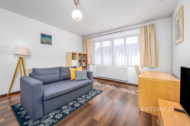 Pronájem bytu 2+1 55 m², Ve Střešovičkách , Praha - Photo 1