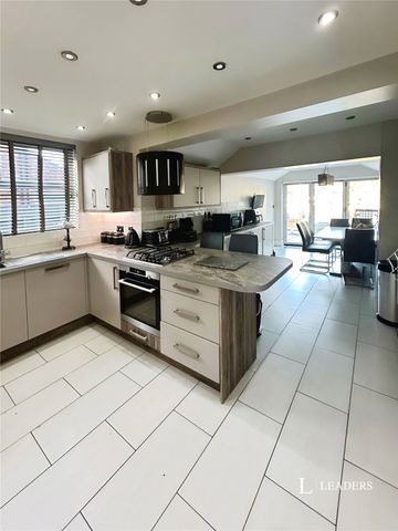 1 bedroom property to rent Lincoln Road, Peterborough, PE1 - Photo 2