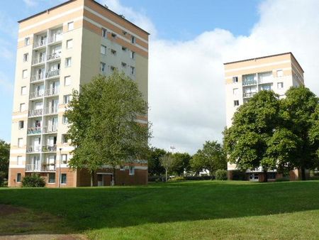 Appartement de type 2 - avenue Jean Moulin - Photo 2