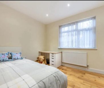 Room in a Shared House, Endersleigh Gardens, NW4 - Photo 5