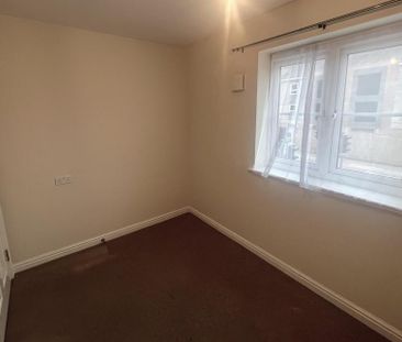 3 bedroom apartment to rent - Photo 6