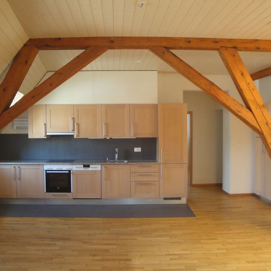 Bel appartement avec cachet au coeur d'Aigle - Foto 1