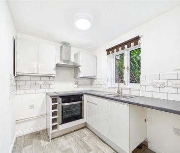 2 bedroom end of terrace house to rent - Photo 6