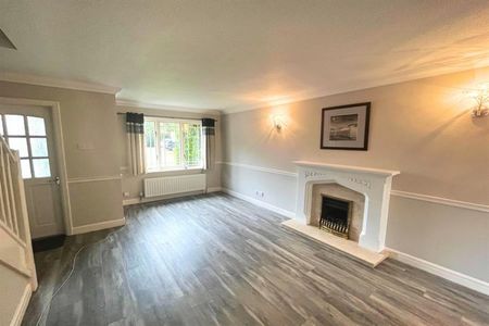 2 Bedroom Mews To Let - Photo 2