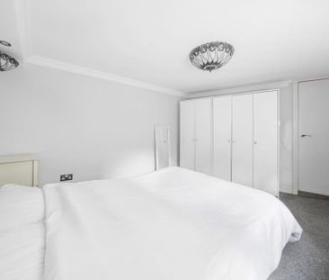 1 Bed Maisonette, Orlop Street, SE10 - Photo 6