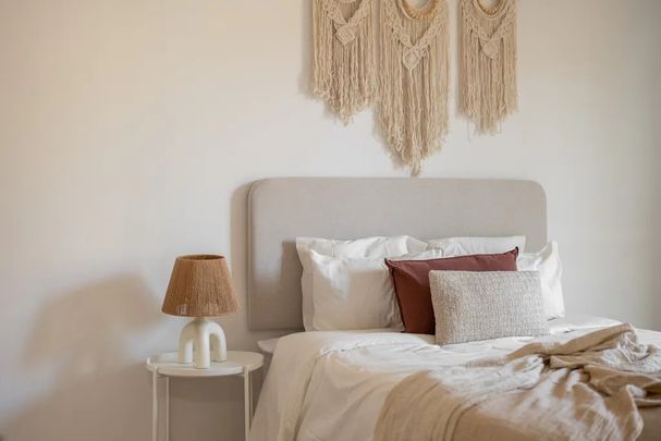 Carrer de Bailèn, Barcelona, Catalonia 08010 - Photo 1