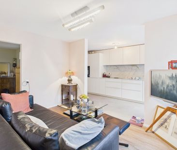 Traumhafte 3.5-Zimmer-Terrassenwohnung mit Zürichseeblick in Wädenswil - Photo 5