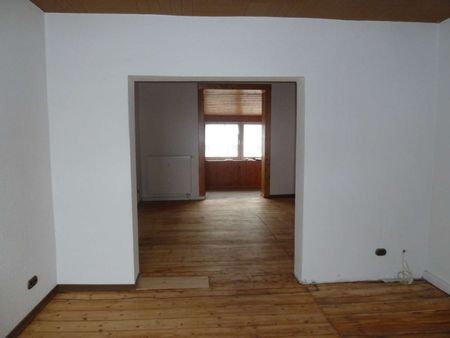Wohnung mit Altbaucharakter in ruhiger Lage! - Photo 2
