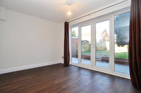 2 bedroom semi-detached house to rent - Photo 4