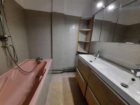 Location Appartement 3 pièces 70m² NANTES 44300 - Photo 5