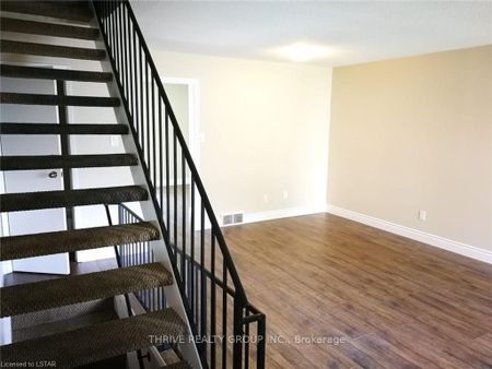 For Lease - 70 FIDDLERS GREEN Road Unit# 86, London North, Ontario - Photo 2