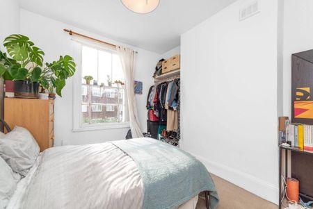 3 bedroom flat to rent - Photo 4