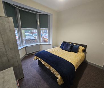 Room 1, 26 Glyn Avenue - Photo 1