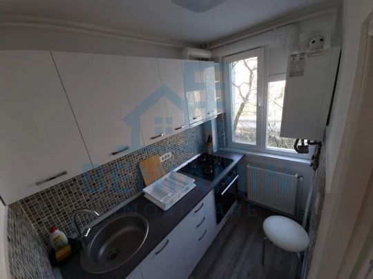 Chirie garsoniera bulevardul Saturn 32mp etaj 1 cu loc pa... - Photo 1