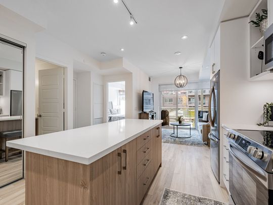 For Lease - 333 Sunseeker Avenue Unit# 134, Innisfil, Ontario - Photo 1