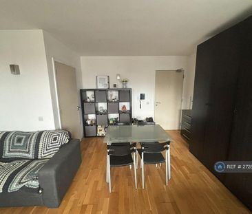 Studio to rent - Photo 4