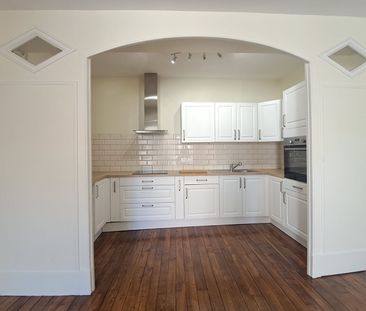 Location Appartement 2 pièces 70m² - Photo 3