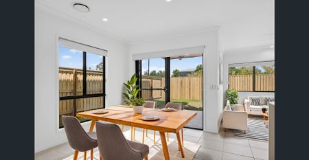 Stylish New Home - River Views, Balcony Retreat & A/C Comfort - Photo 4