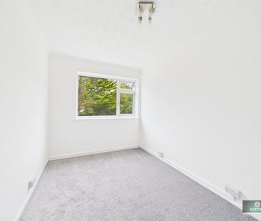 Brighton Road, Southgate - Photo 4