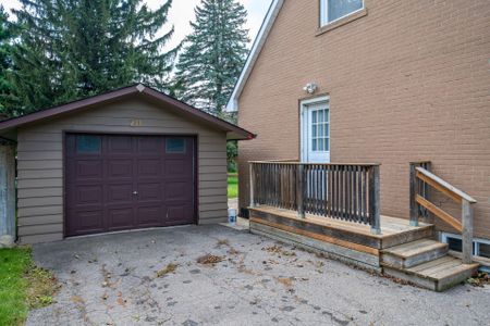 For Lease - 20 Delrex Boulevard, Halton Hills, Ontario - Photo 2