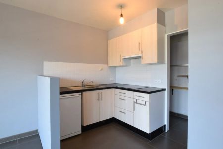Modern appartement op 2de verdieping in centrum van Gistel - Photo 4