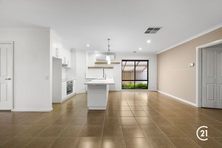Spacious, Smart & Stylish Living in Sought-After Highlands Estate - Photo 4
