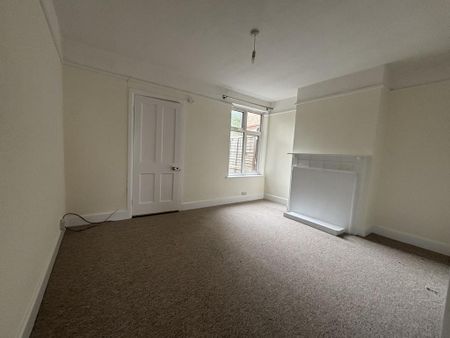 3 bedroom terraced house to rent - Photo 3
