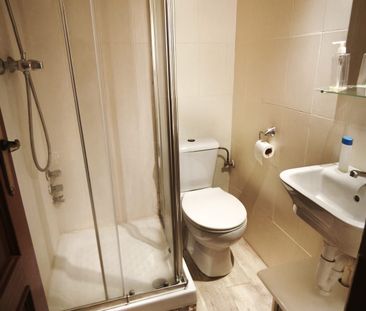 Apartamento de alquiler en Granados, Centro Histórico - Photo 6