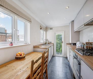 2 bedroom flat to rent - Photo 4