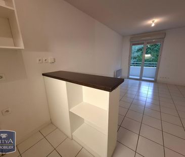 Location Appartement 2 pièces 36m² LAYRAC 47390 - Photo 2