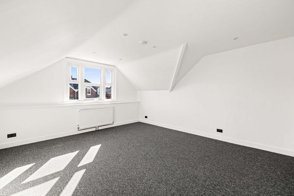 3 bedroom apartment to rent - Photo 1