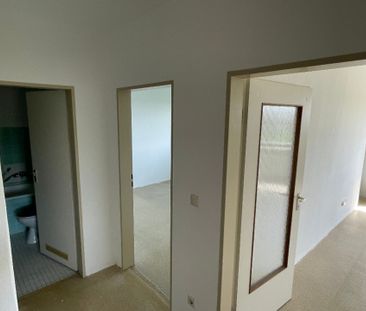 Mietwohnung in Lappersdorf - Neuer PVC in allen Wohnräumen! Blick i... - Foto 1