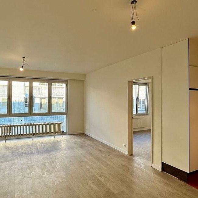 Appartement te huur in Antwerpen voor € 775 met 1 slaapkamer - Foto 1