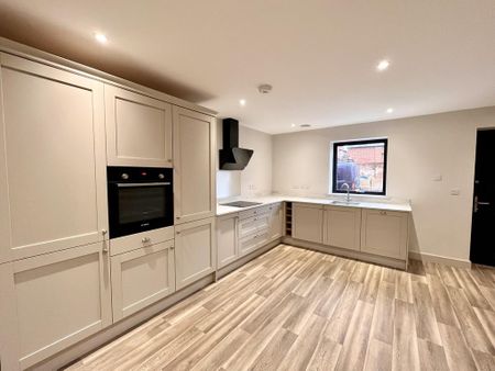 2 bedroom terraced house to rent - Photo 5