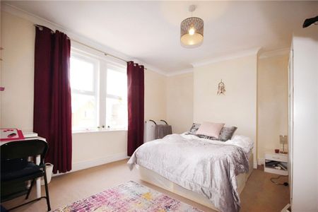 Deerbarn Road, Guildford, GU2 8AT - Photo 2