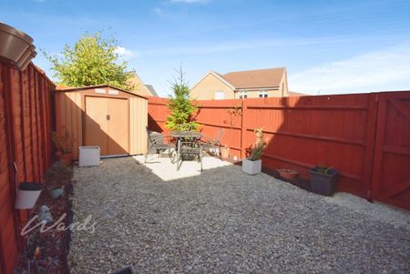 3 bedroom semi-detached house to rent - Photo 4
