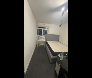 Room in a Shared Flat, Whardfale Court, E5 - Photo 2