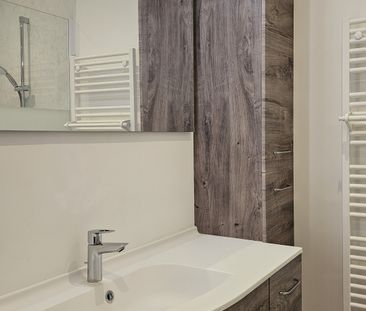 Location Appartement 2 pièces 49m² ROYAN 17200 - Photo 5