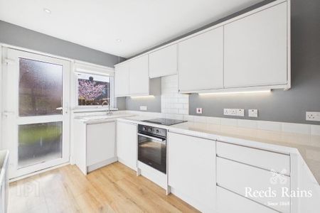 5 Ravenhill Court, Ravenhill Road, Belfast, BT6 8FS - Photo 4