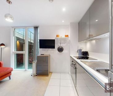 Studio to rent - Photo 3