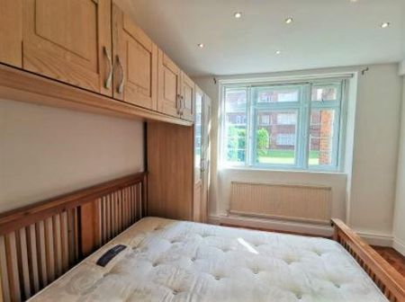 3 bedroom flat to rent - Photo 5
