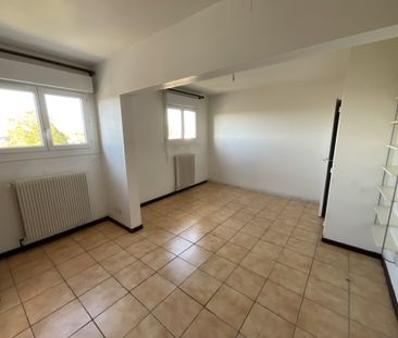 Location Appartement 1 pièce 27m² BOURGES 18000 - Photo 1