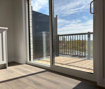 For Lease - 1001 Glenroy Gilbert Drive Unit# 18, Barrhaven, Ontario - Photo 1