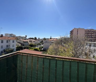 NICE PARC FERBER - 2 PIECES - DERNIER ETAGE - PARKING - Photo 4