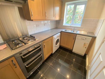 Nightingale Close, Birmingham, Edgbaston - Photo 5